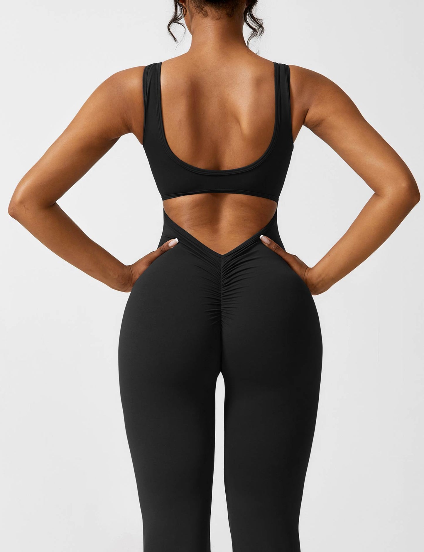 Paola™ Ausgestellter Jumpsuit mit V-Rücken